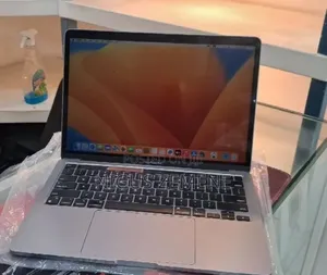 New Laptop Apple MacBook Pro 2020 M1 16GB Apple M1 Pro SSD 256GB