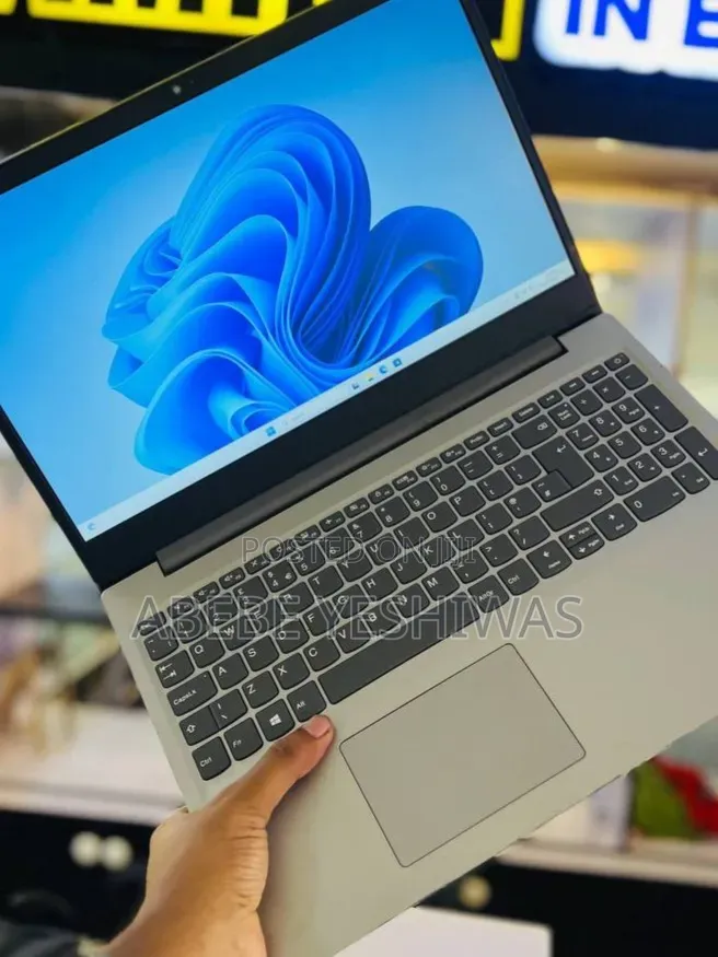 New Laptop Lenovo IdeaPad S145 4GB Intel Core i7 SSD 128GB