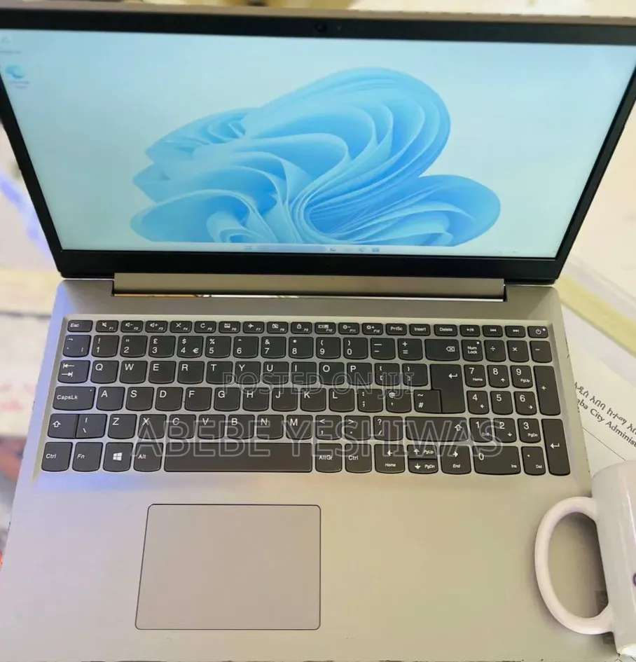 New Laptop Lenovo IdeaPad S145 4GB Intel Core i7 SSD 128GB