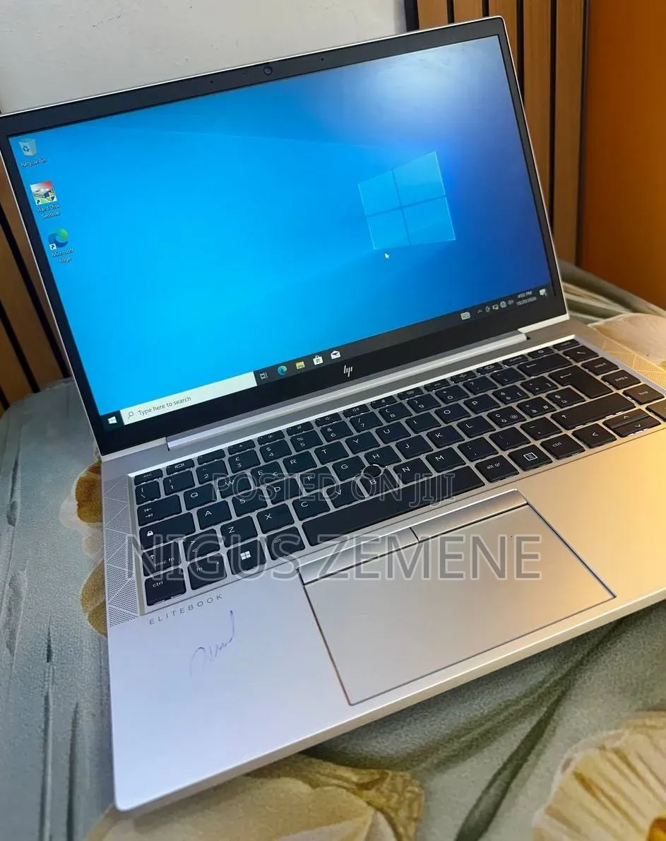 New Laptop HP EliteBook 845 G8 16GB AMD Ryzen 5 SSD 512GB
