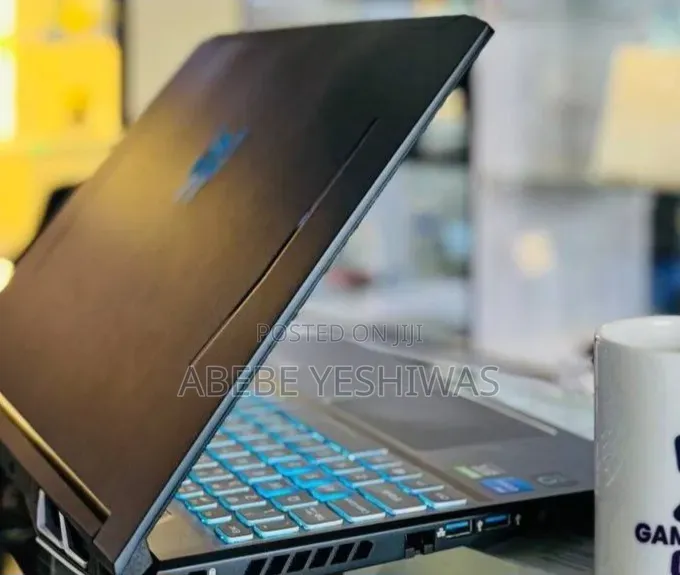 New Laptop Acer Predator Helios 300 16GB Intel Core i7 SSD 512GB