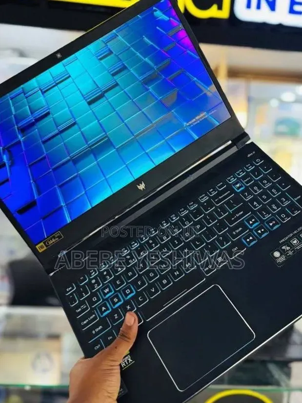 New Laptop Acer Predator Helios 300 16GB Intel Core i7 SSD 512GB