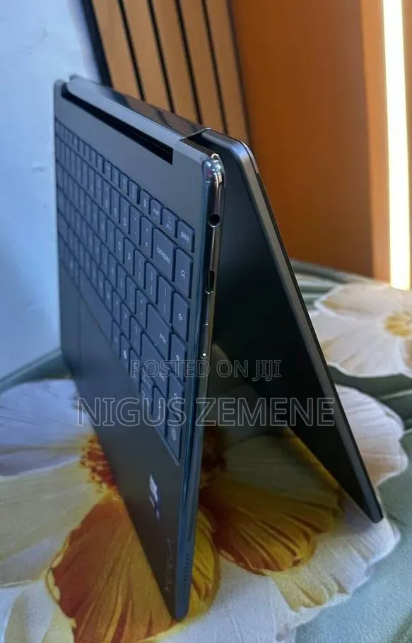 New Laptop Lenovo Yoga 9 16GB Intel Core Ultra 7 SSD 1T