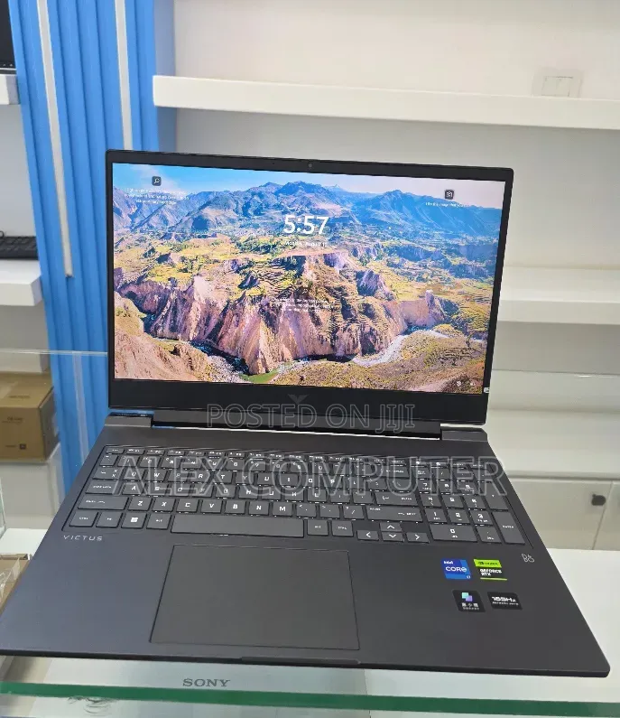 New Laptop HP Victus 16 16GB Intel Core i7 SSD 1T