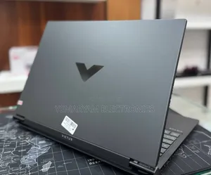 New Laptop HP Victus 16 16GB Intel Core i7 SSD 512GB