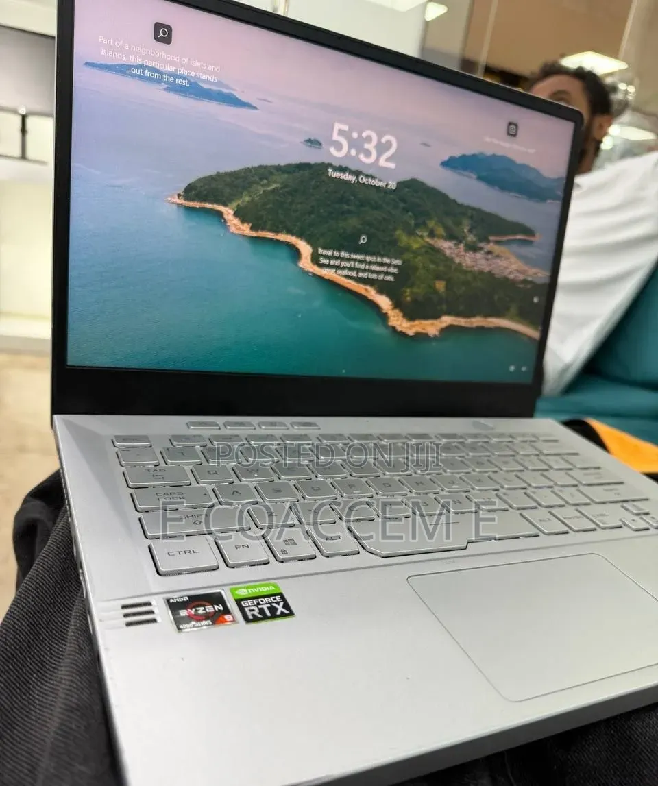 New Laptop Asus ROG Zephyrus G14 16GB AMD Ryzen 9 SSD 512GB