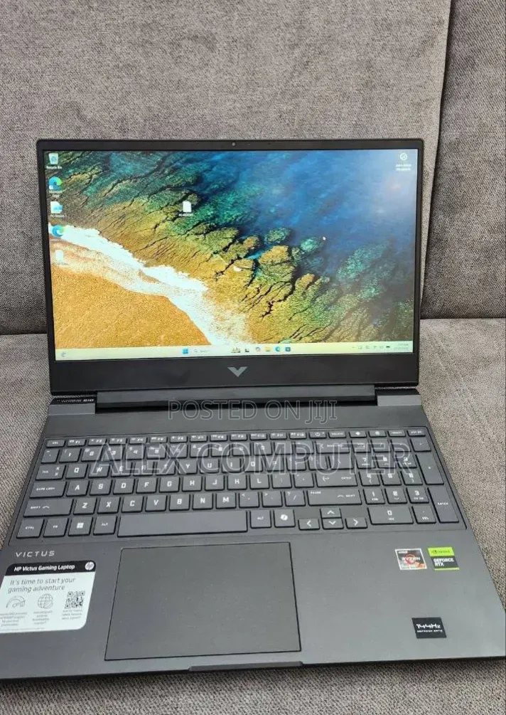 New Laptop HP Victus 16 16GB AMD Ryzen 7 SSD 1T