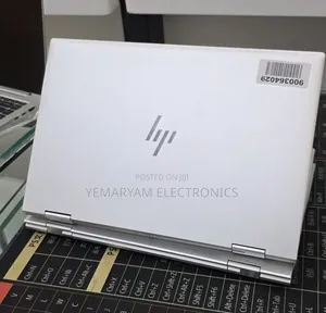New Laptop HP EliteBook 830 G8 16GB Intel Core i5 SSD 512GB