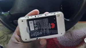 Huawei E5785-320a 4G LTE Mobile WiFi Router