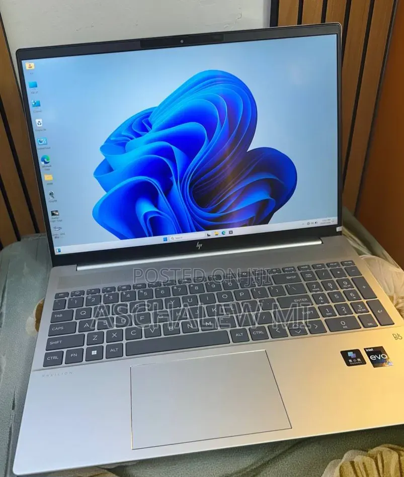 New Laptop HP Pavilion 15 16GB Intel Core i7 SSD 1T