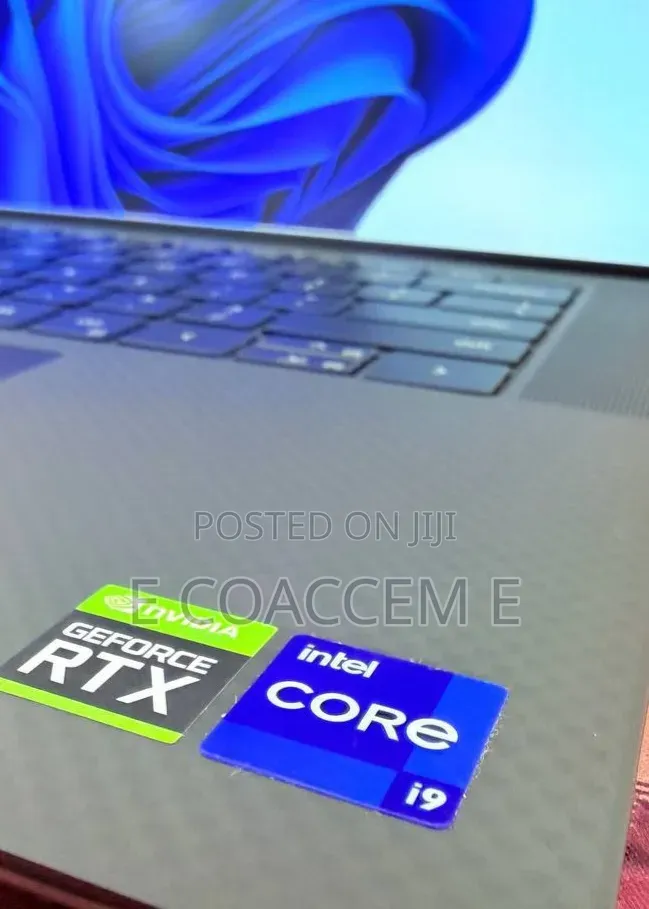 New Laptop Dell Precision 5560 16GB Intel Core i9 SSD 512GB