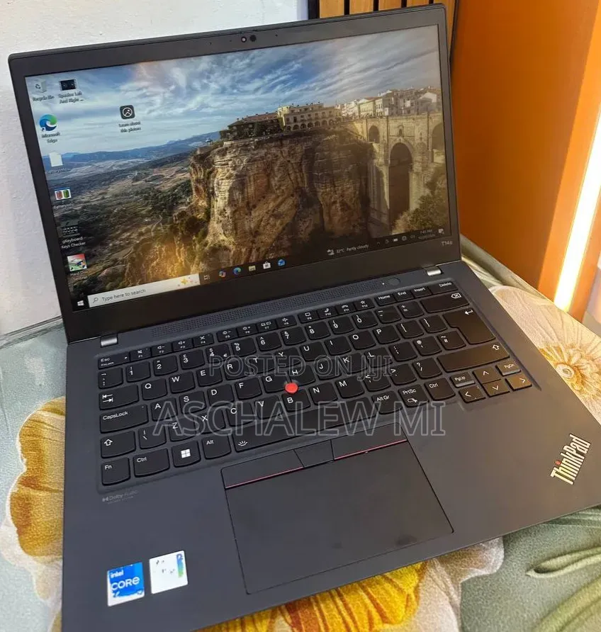 New Laptop Lenovo ThinkPad T14 16GB Intel Core i5 SSD 512GB