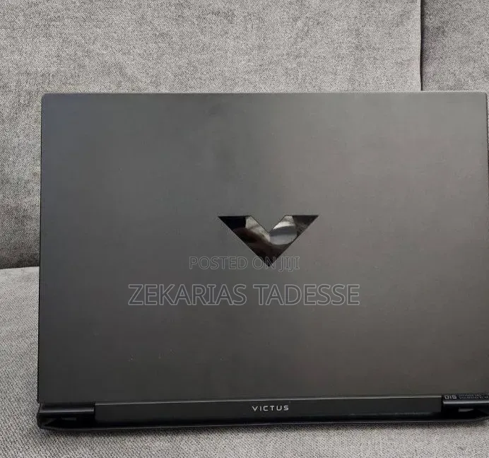 New Laptop HP Victus 16 16GB AMD Ryzen 7 SSD 1T