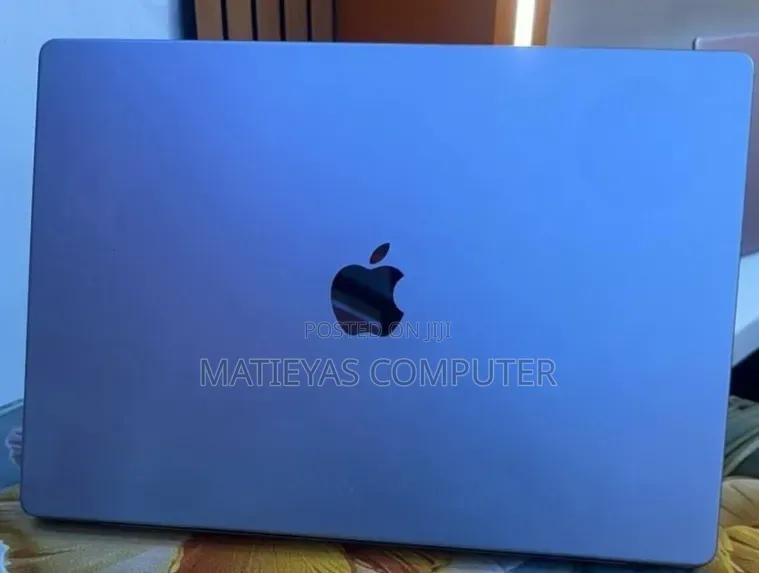 New Laptop Apple MacBook Pro 2021 M1 32GB Apple M1 Pro SSD 512GB