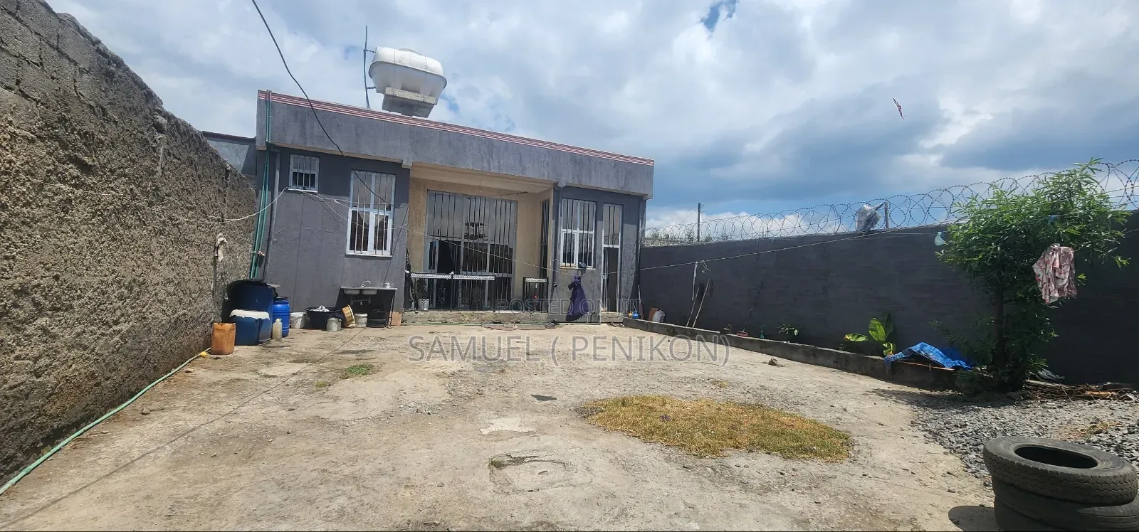 3bdrm House in Gullele for sale
