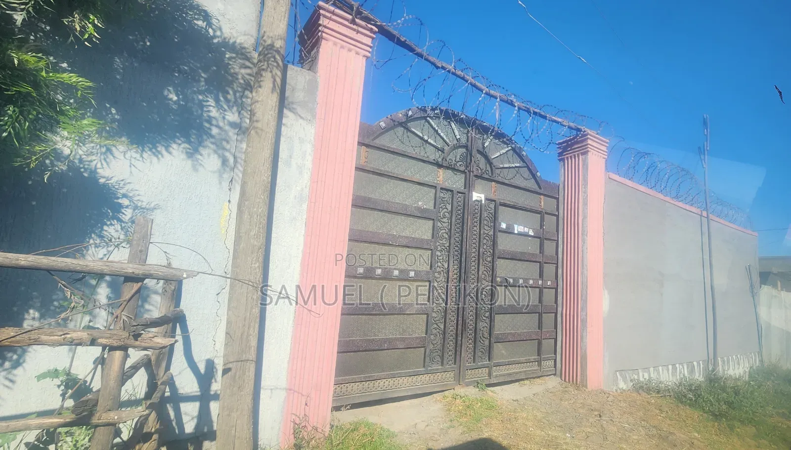 3bdrm House in Gullele for sale