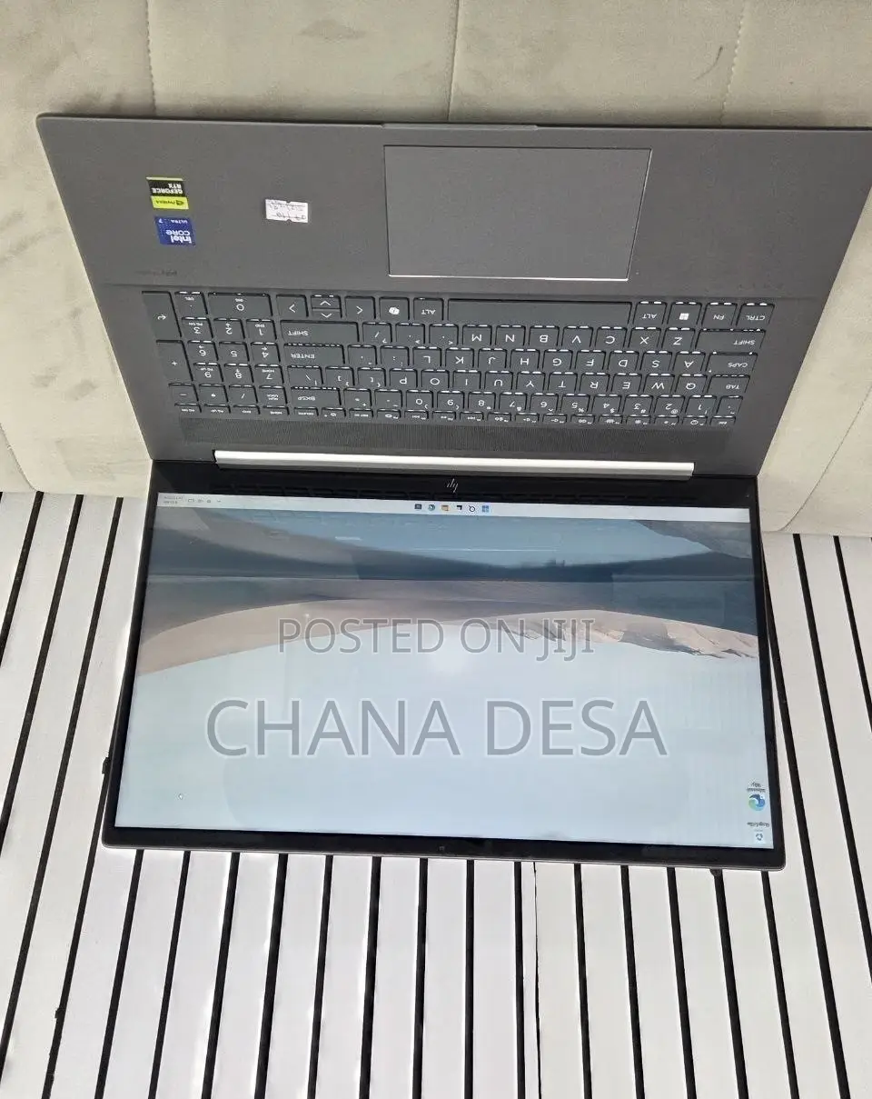 New Laptop HP 16GB Intel Core Ultra 7 SSD 512GB