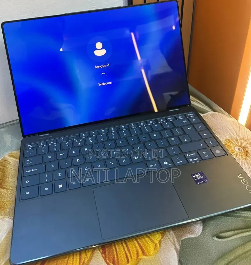 New Laptop Lenovo Yoga 7i 16GB Intel Core Ultra 7 SSD 512GB