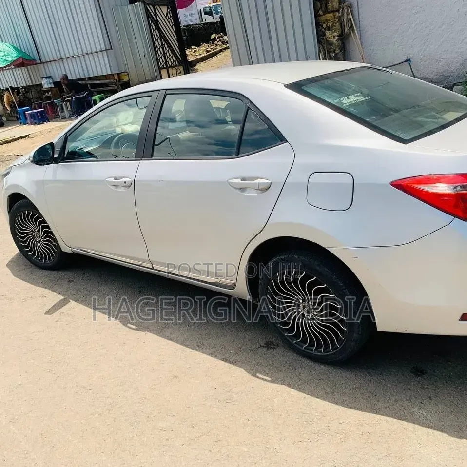 Toyota Corolla 2014 Silver