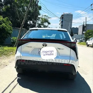 Toyota bZ4X 2023 White