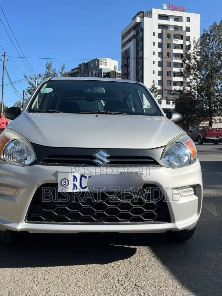 Suzuki Alto 2023 Silver