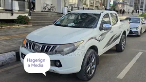 Mitsubishi L200 2015 White