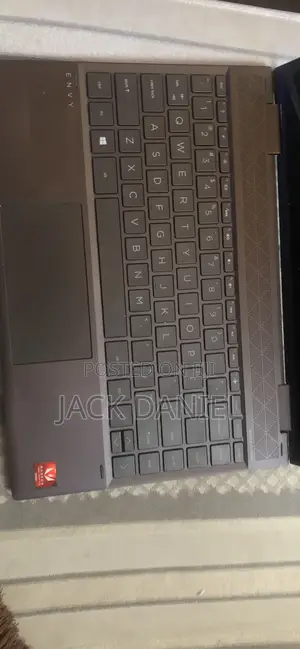 Laptop HP Envy x360 8GB AMD Ryzen 5 SSD 500GB