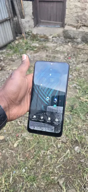 New Samsung A10 32 GB Black