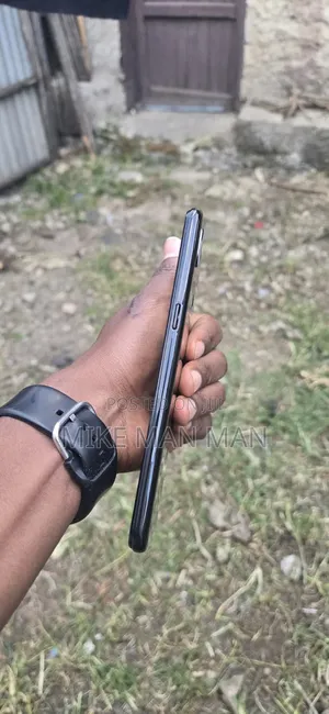 New Samsung A10 32 GB Black
