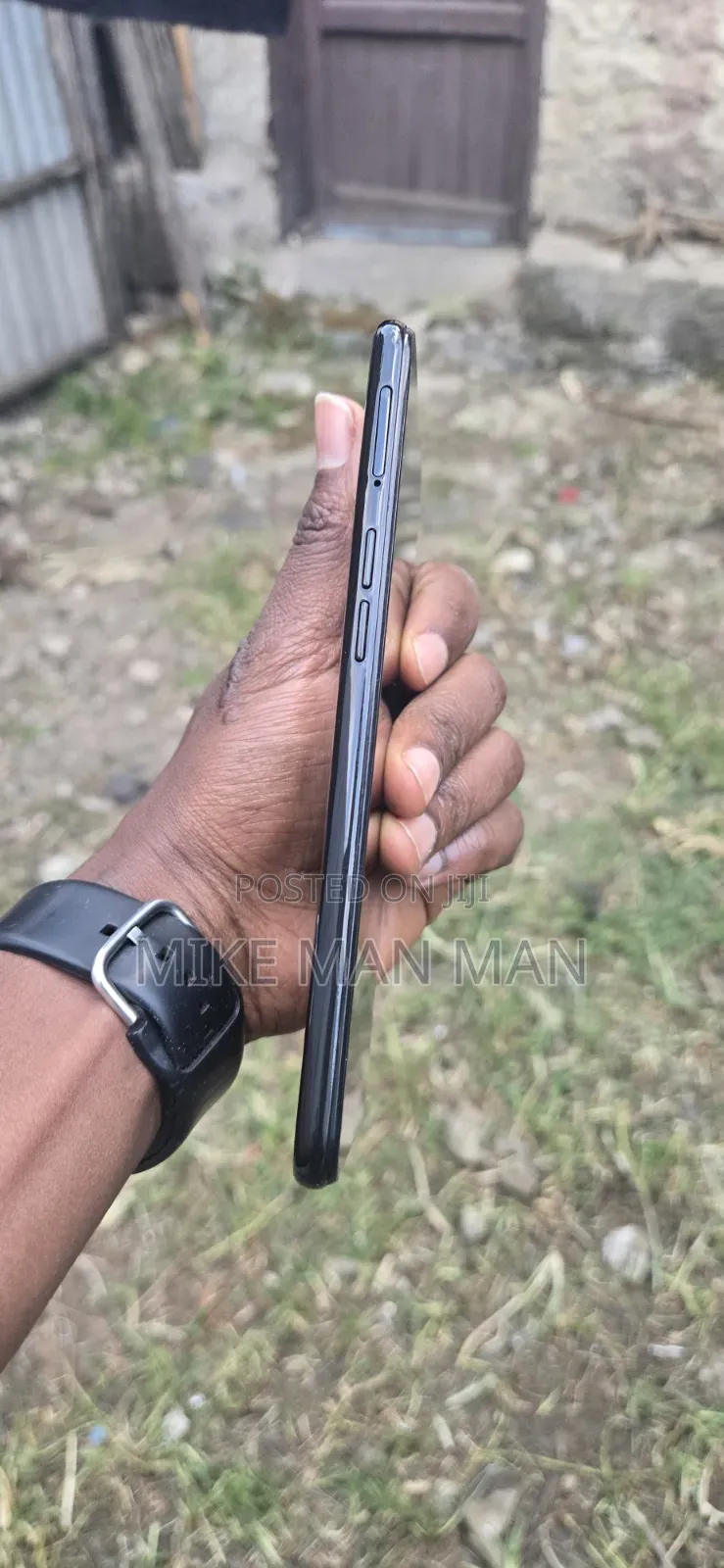 New Samsung A10 32 GB Black