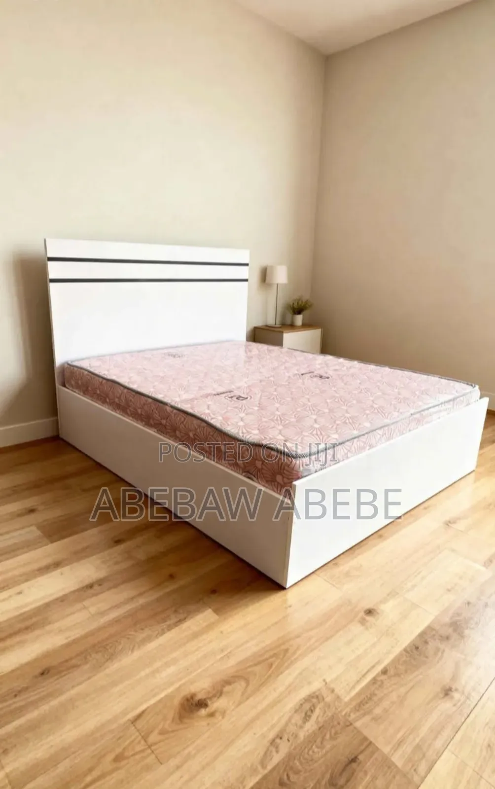 1.50 ላምኔት አልጋ