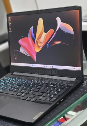 New Laptop Lenovo Ideapad 3 16GB Intel Core i5 SSD 512GB