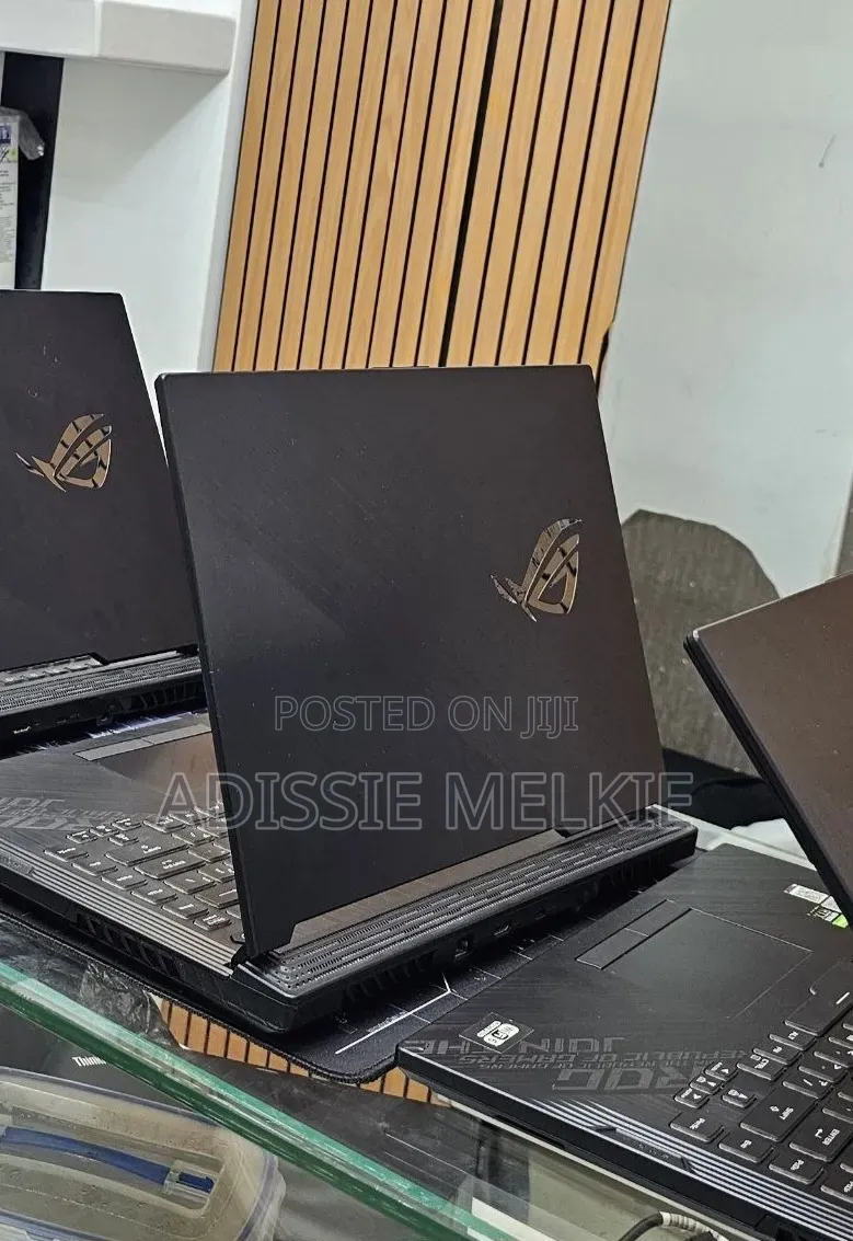 New Laptop Asus ROG Strix G15 16GB Intel Core i7 SSD 512GB