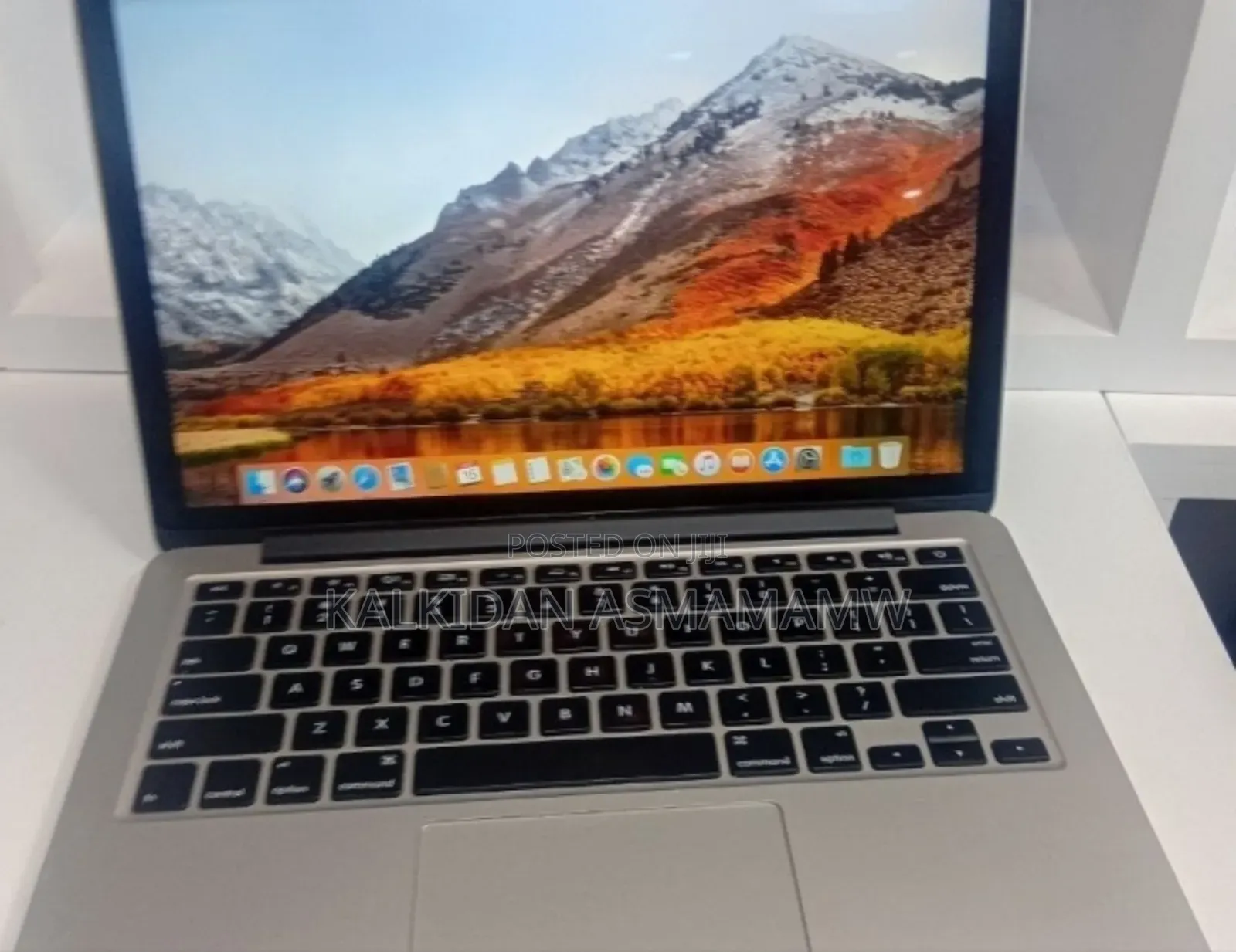 New Laptop Apple MacBook 2013 8GB Intel Core i5 SSD 256GB