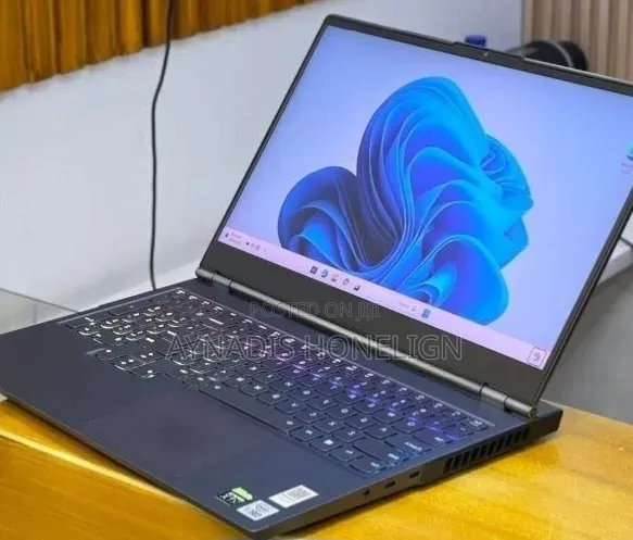 New Laptop Lenovo Legion 7 16GB Intel Core i7 SSD 512GB