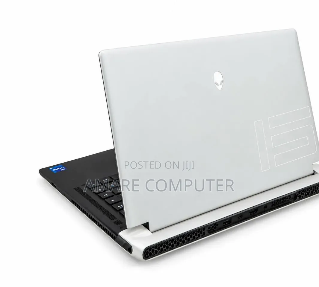 New Laptop Alienware M15 16GB Intel Core i7 SSD 1T