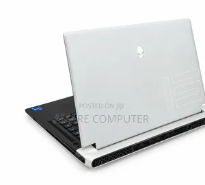 New Laptop Alienware M15 16GB Intel Core i7 SSD 1T