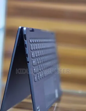 New Laptop Lenovo Yoga 7i 16GB Intel Core i7 SSD 512GB