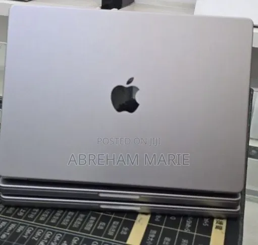 New Laptop Apple MacBook Pro 2021 M1 32GB Apple M1 Pro SSD 512GB