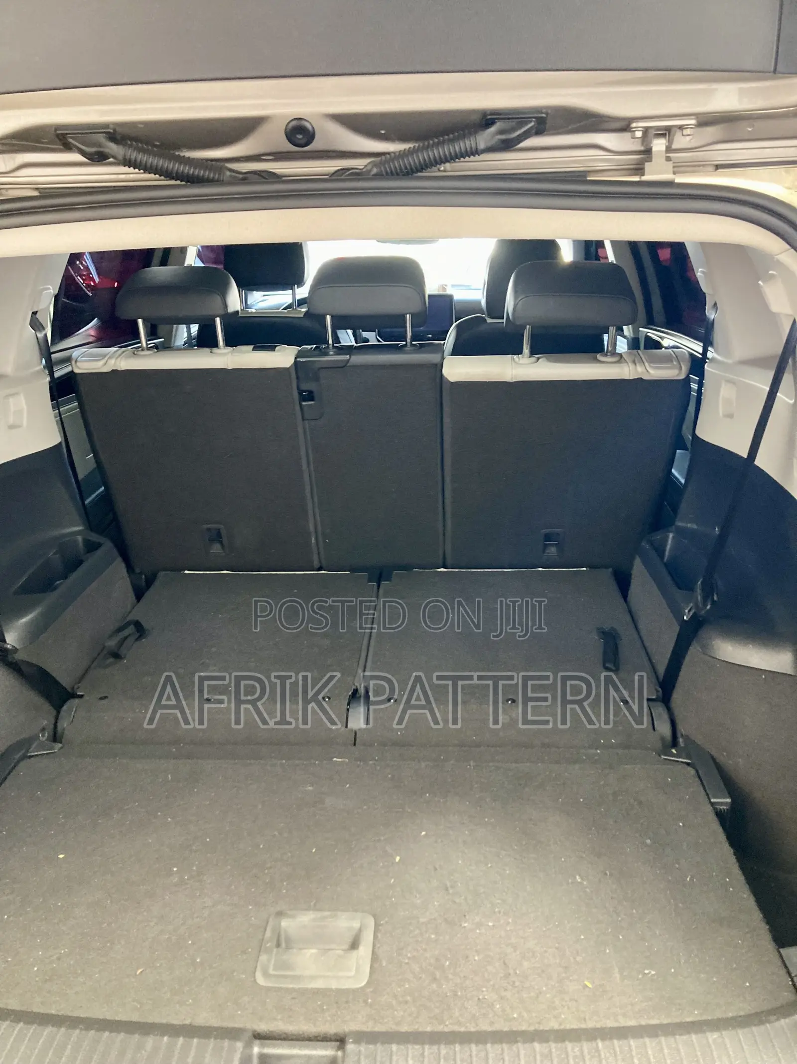 Volkswagen ID.6 2023