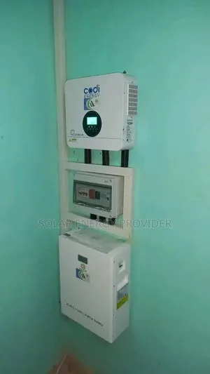 2.7kw Hybrid Invertor and Lithium Ion Batteries