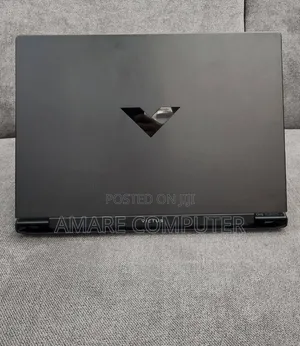New Laptop HP Victus 16 16GB AMD Ryzen 7 SSD 1T