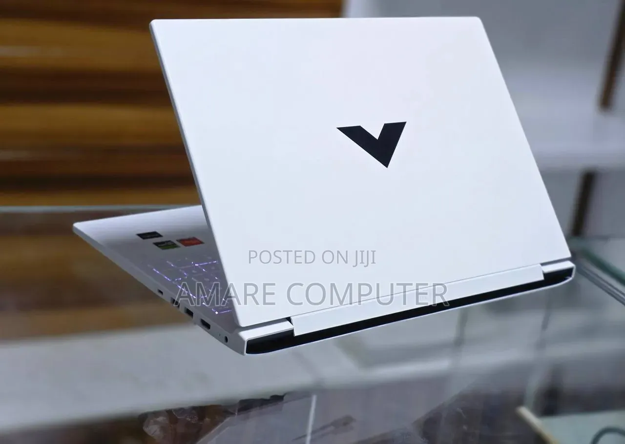 New Laptop HP Victus 16 16GB AMD Ryzen 7 SSD 1T
