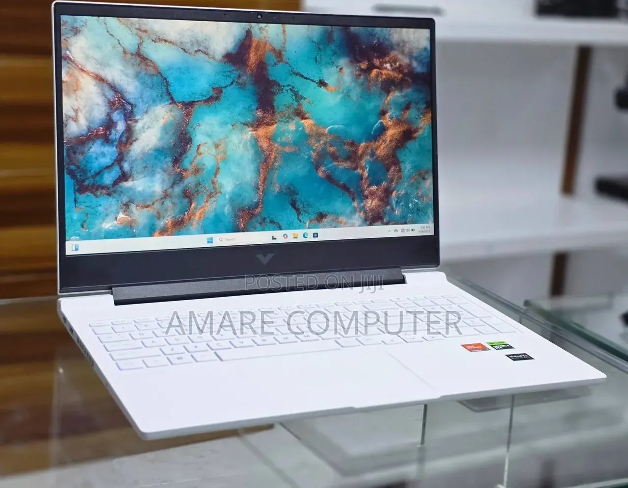 New Laptop HP Victus 16 16GB AMD Ryzen 7 SSD 1T