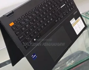 New Laptop Asus VivoBook 15 X505BA 16GB Intel Core i9 SSD 1T
