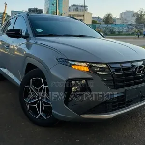 Hyundai Tucson 2022 Gray