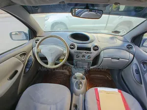 Toyota Platz 2001 Blue