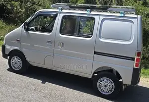 Suzuki Eeco 2025 Silver