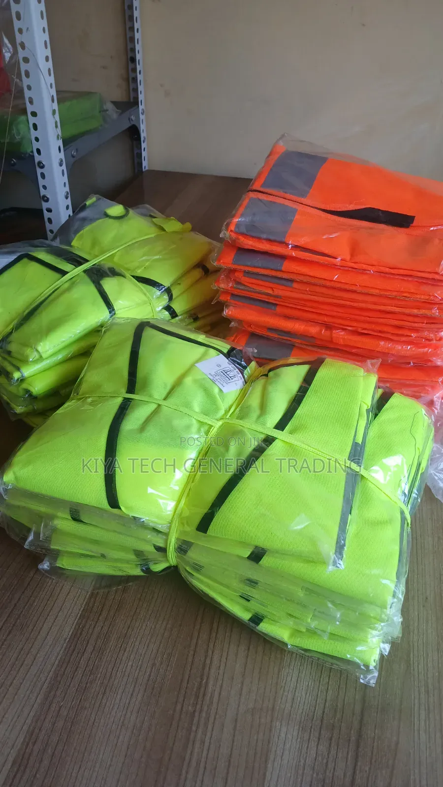 Safety Reflective Vests አንፀባራቂ ሴፍቲ ቬስት