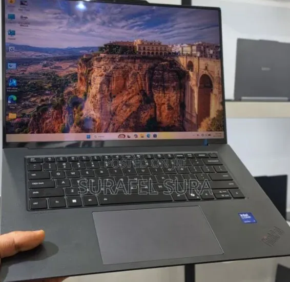 New Laptop Lenovo ThinkPad Edge 15 32GB Intel Core Ultra 7 SSD 1T